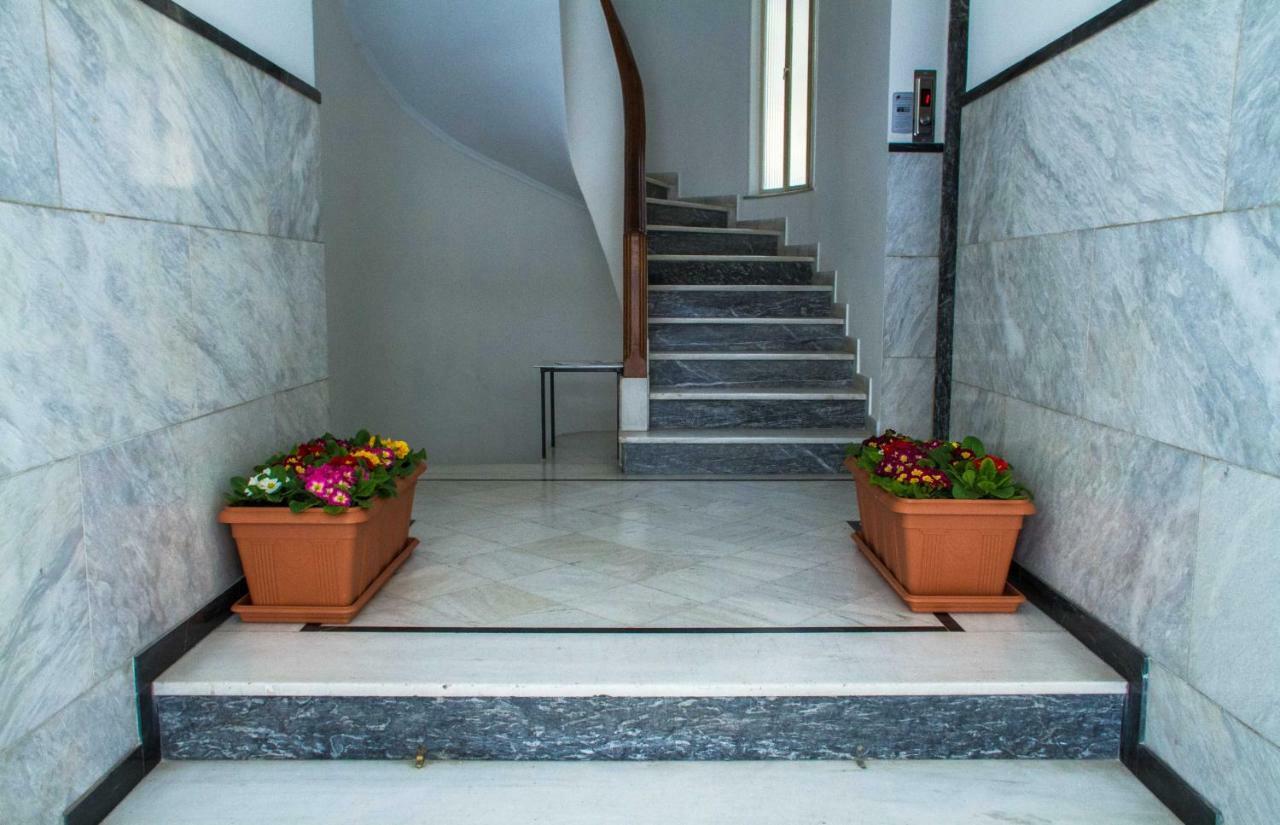 Apartment At The Foothills Of Acropolis أثينا المظهر الخارجي الصورة