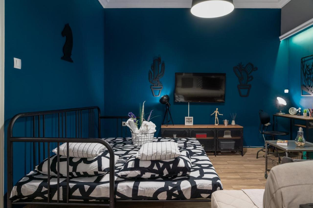 Apartment At The Foothills Of Acropolis أثينا المظهر الخارجي الصورة