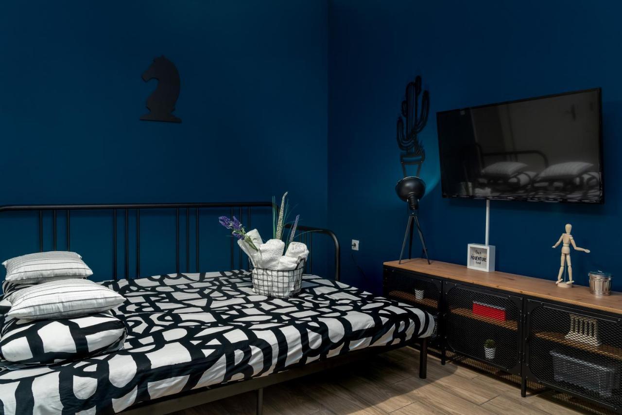 Apartment At The Foothills Of Acropolis أثينا المظهر الخارجي الصورة